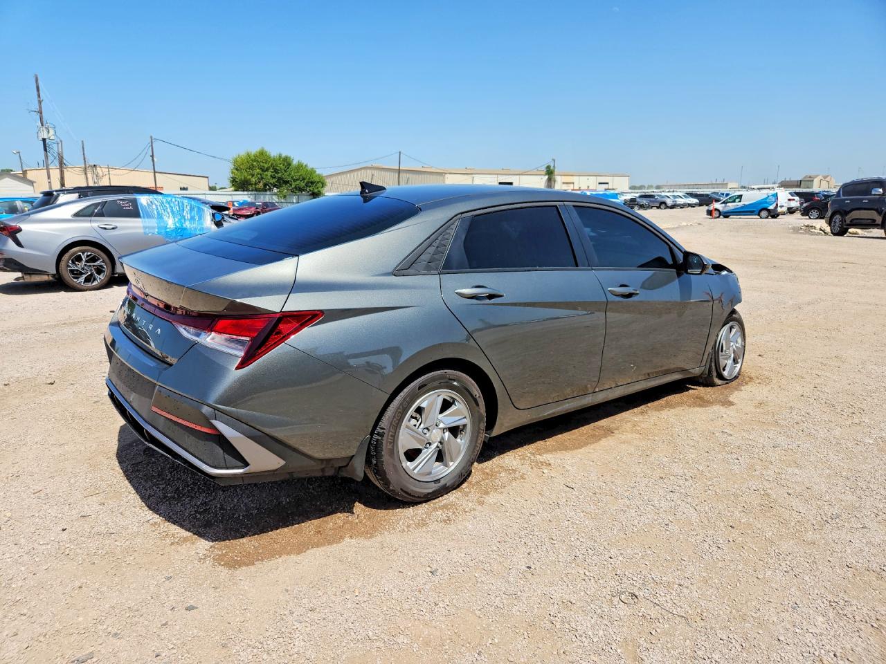 2026 HYUNDAI ELANTRA SE — снимка 3