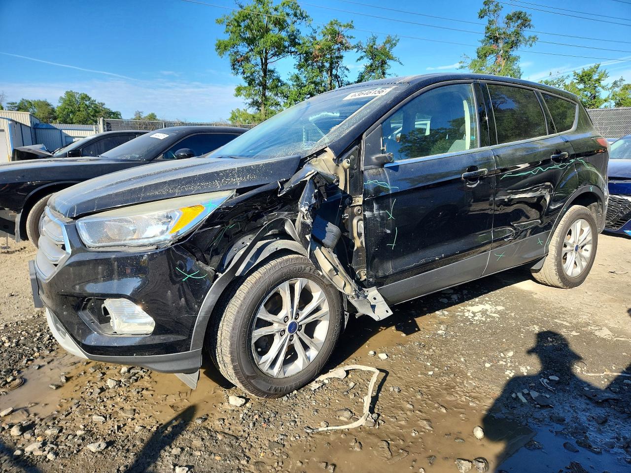 2017 FORD ESCAPE SE