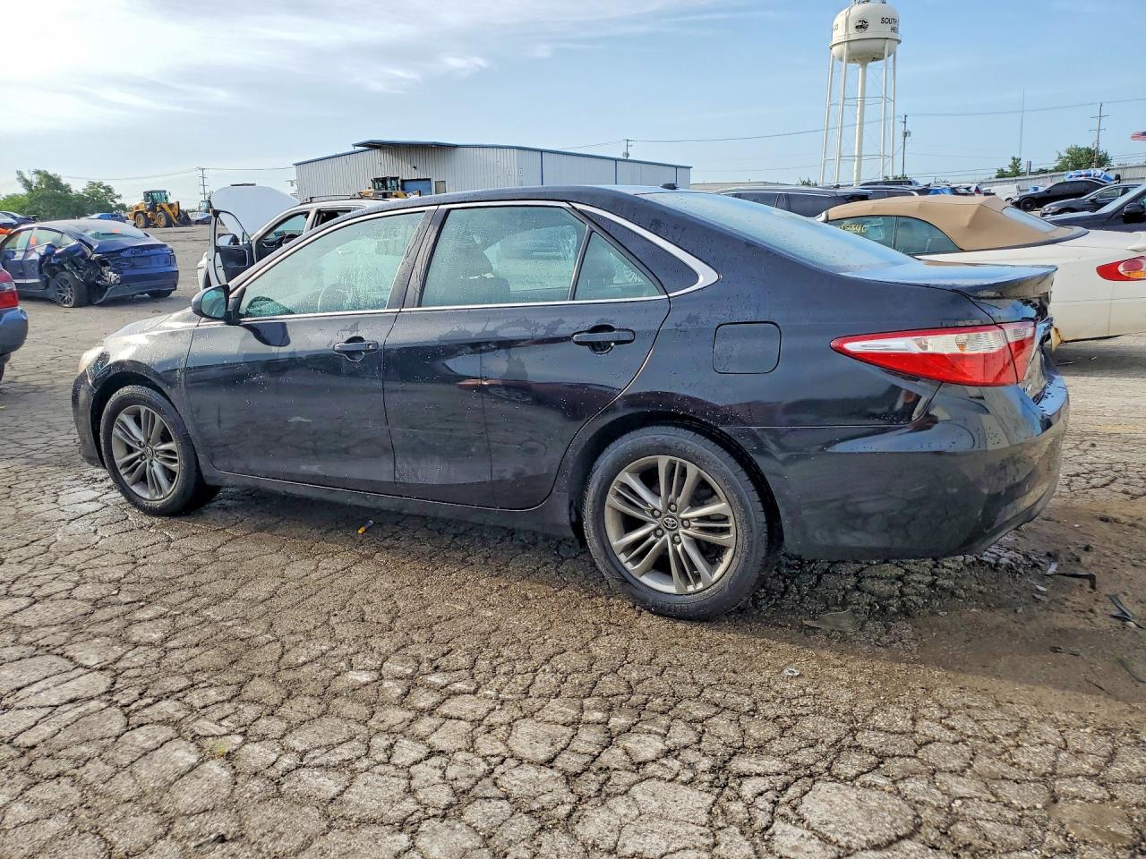 2017 TOYOTA CAMRY SE — снимка 2