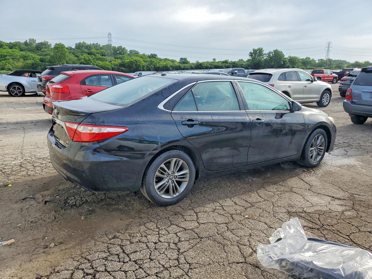 2017 TOYOTA CAMRY SE — снимка 3