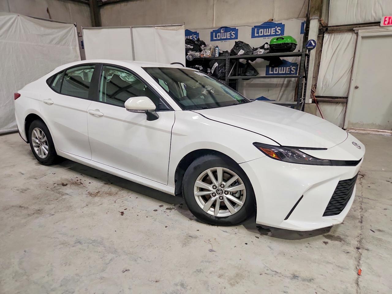 2026 TOYOTA CAMRY LE — снимка 4