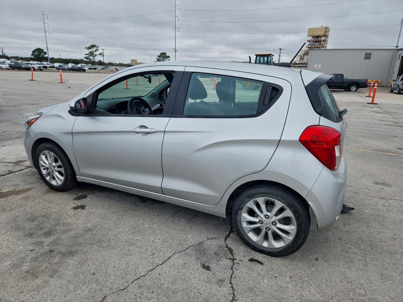 2022 CHEVROLET SPARK 1LT — снимка 2