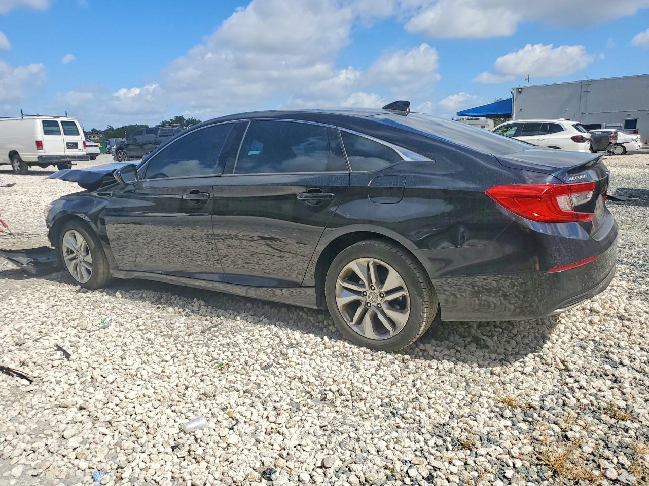 2019 HONDA ACCORD LX — снимка 2