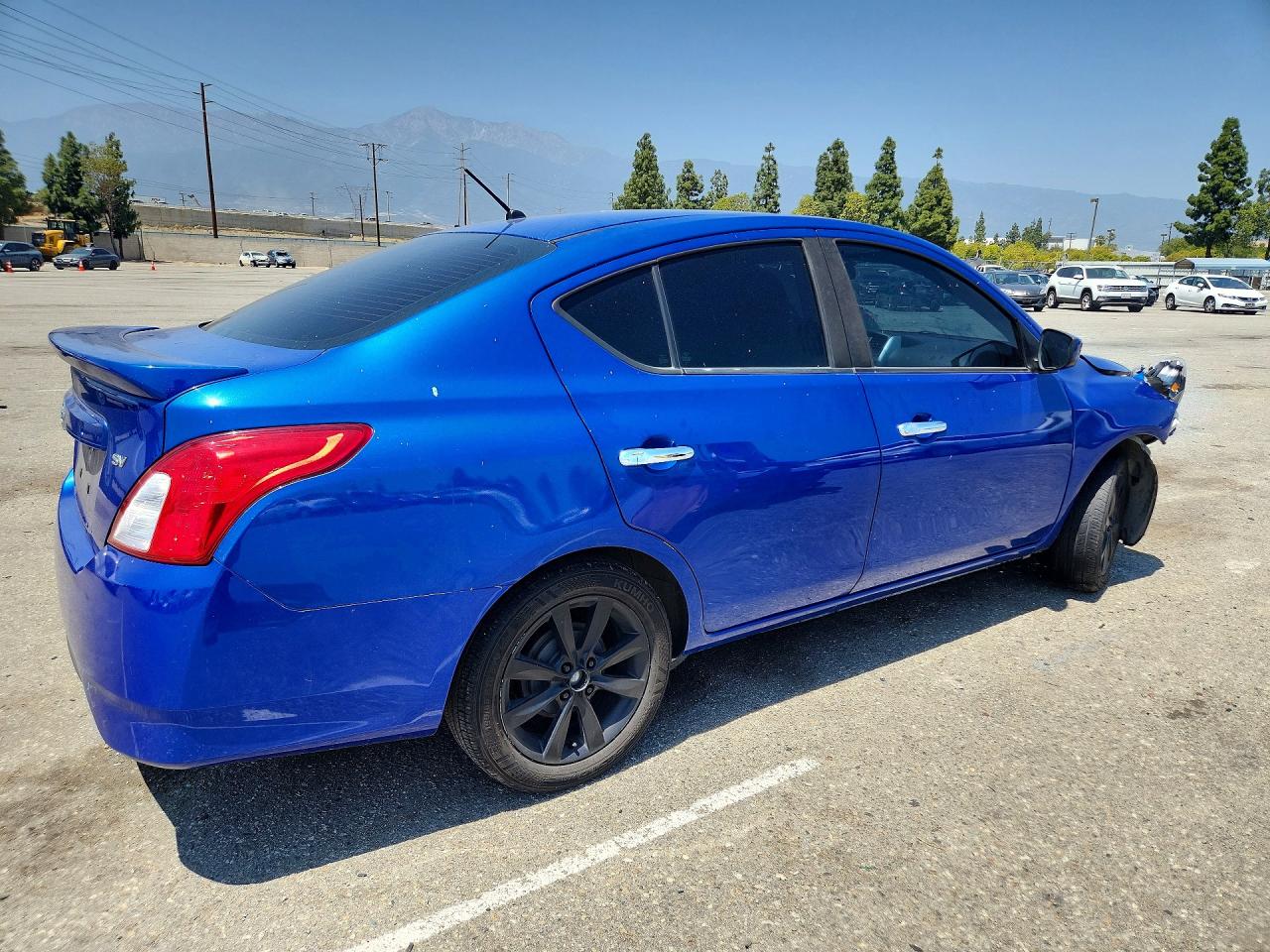 2017 NISSAN VERSA 1.6 SV — снимка 3