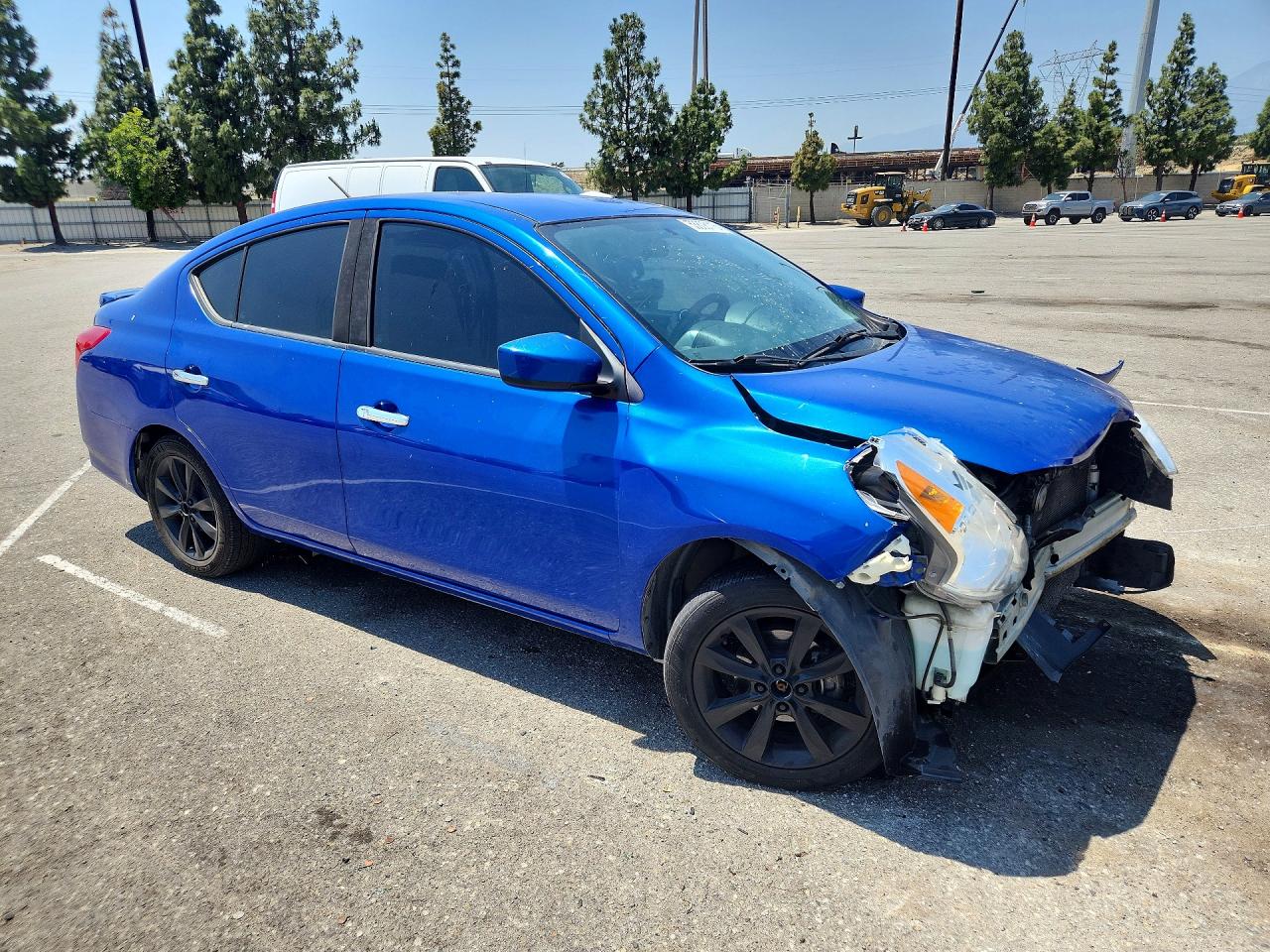 2017 NISSAN VERSA 1.6 SV — снимка 4