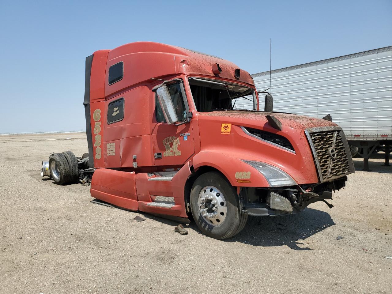 2025 VOLVO VN
