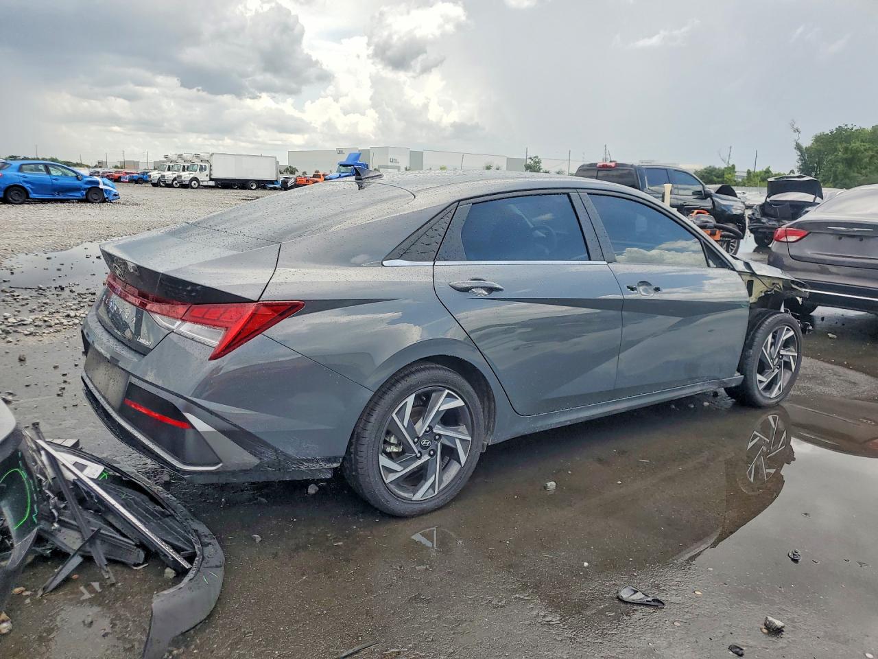 2025 HYUNDAI ELANTRA LIMITED — снимка 3