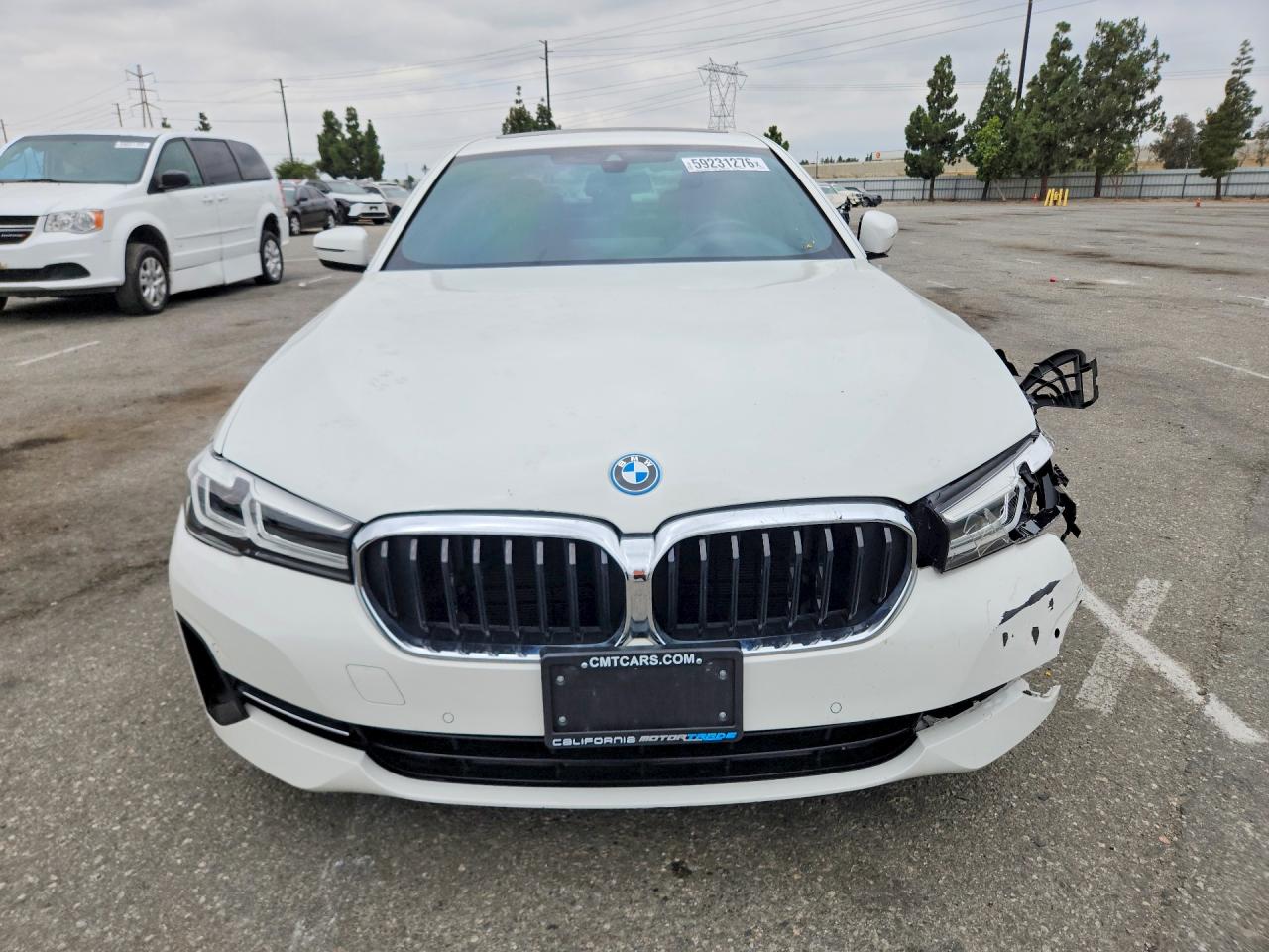 2022 BMW 530E — снимка 5