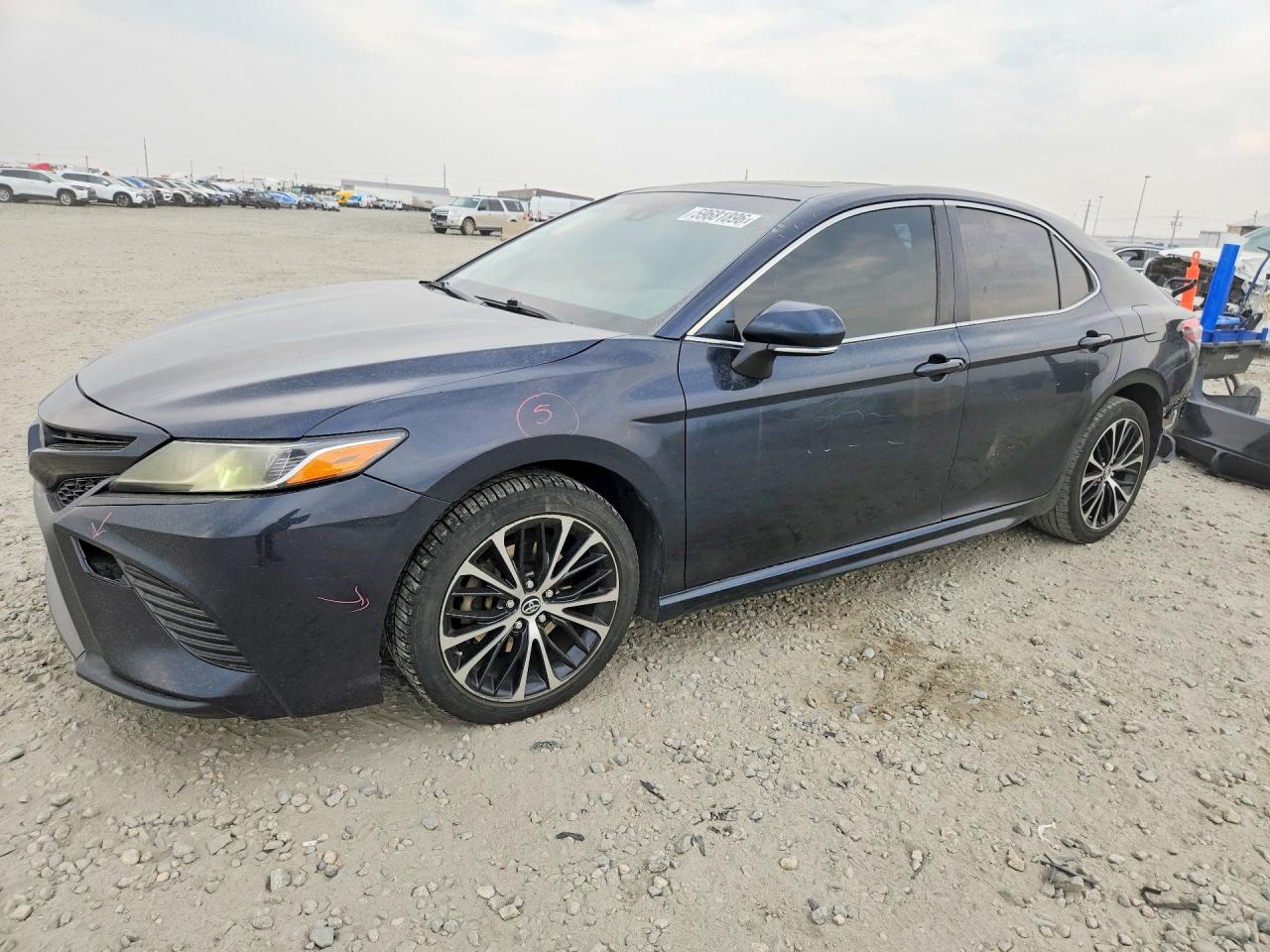 2018 TOYOTA CAMRY SE
