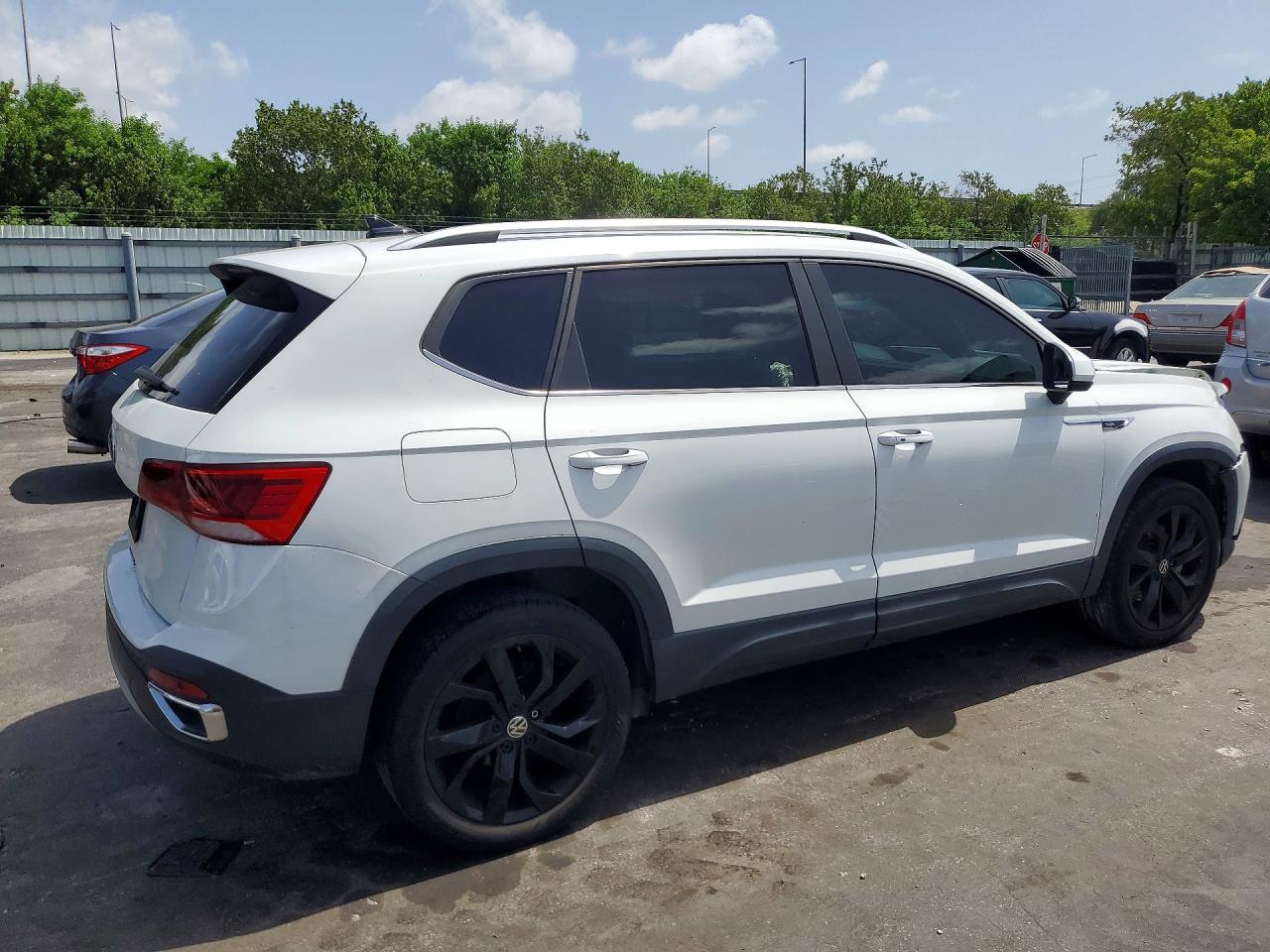 2022 VOLKSWAGEN TAOS SEL — снимка 3