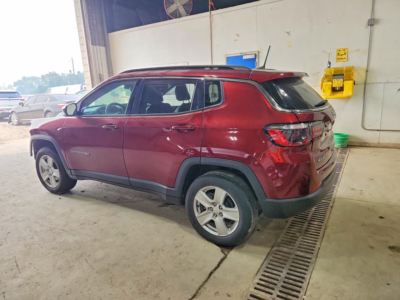 2022 JEEP COMPASS LATITUDE — снимка 2