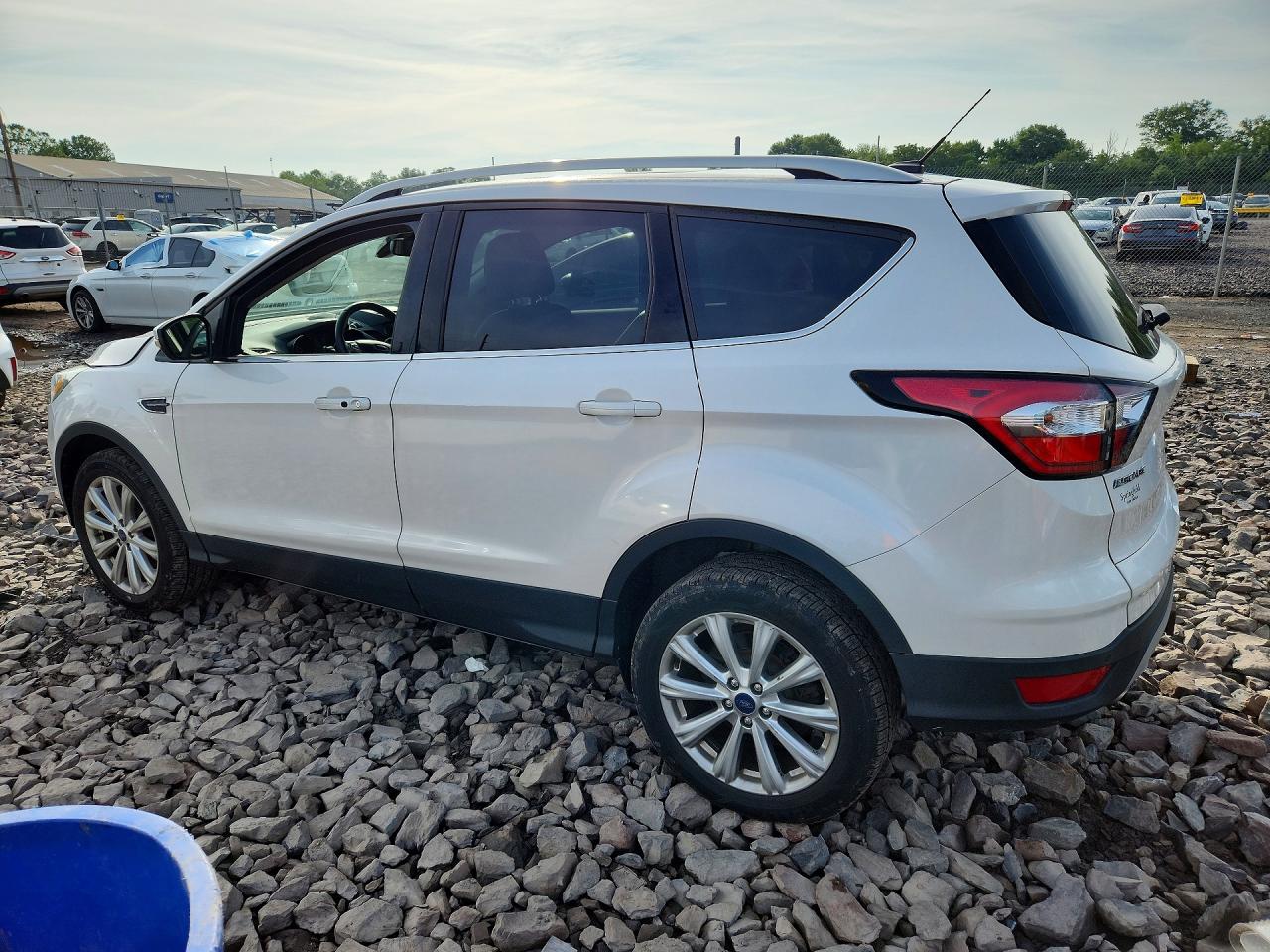 2017 FORD ESCAPE TITANIUM — снимка 2