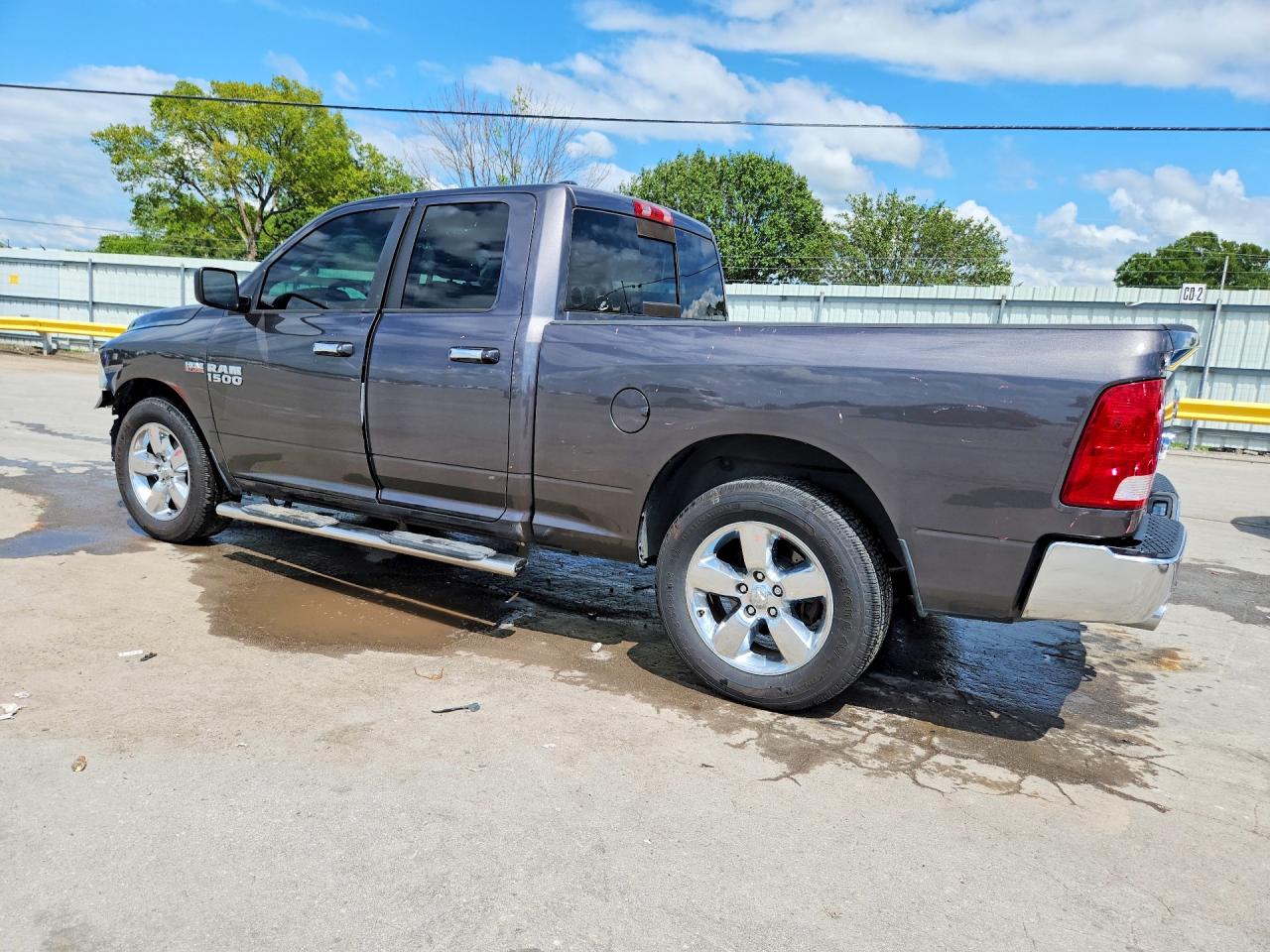 2016 RAM 1500 SLT — снимка 2