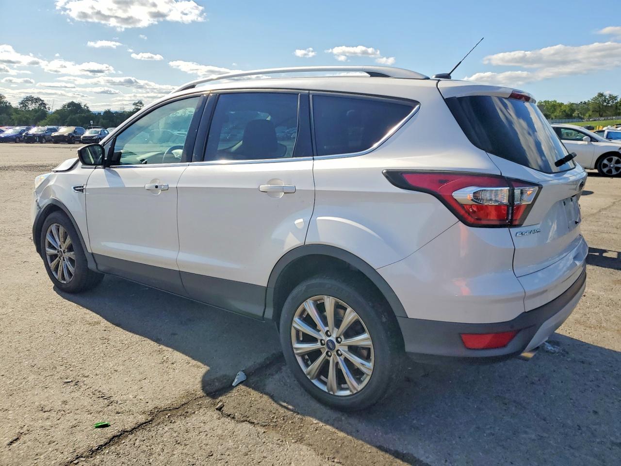 2017 FORD ESCAPE TITANIUM — снимка 2