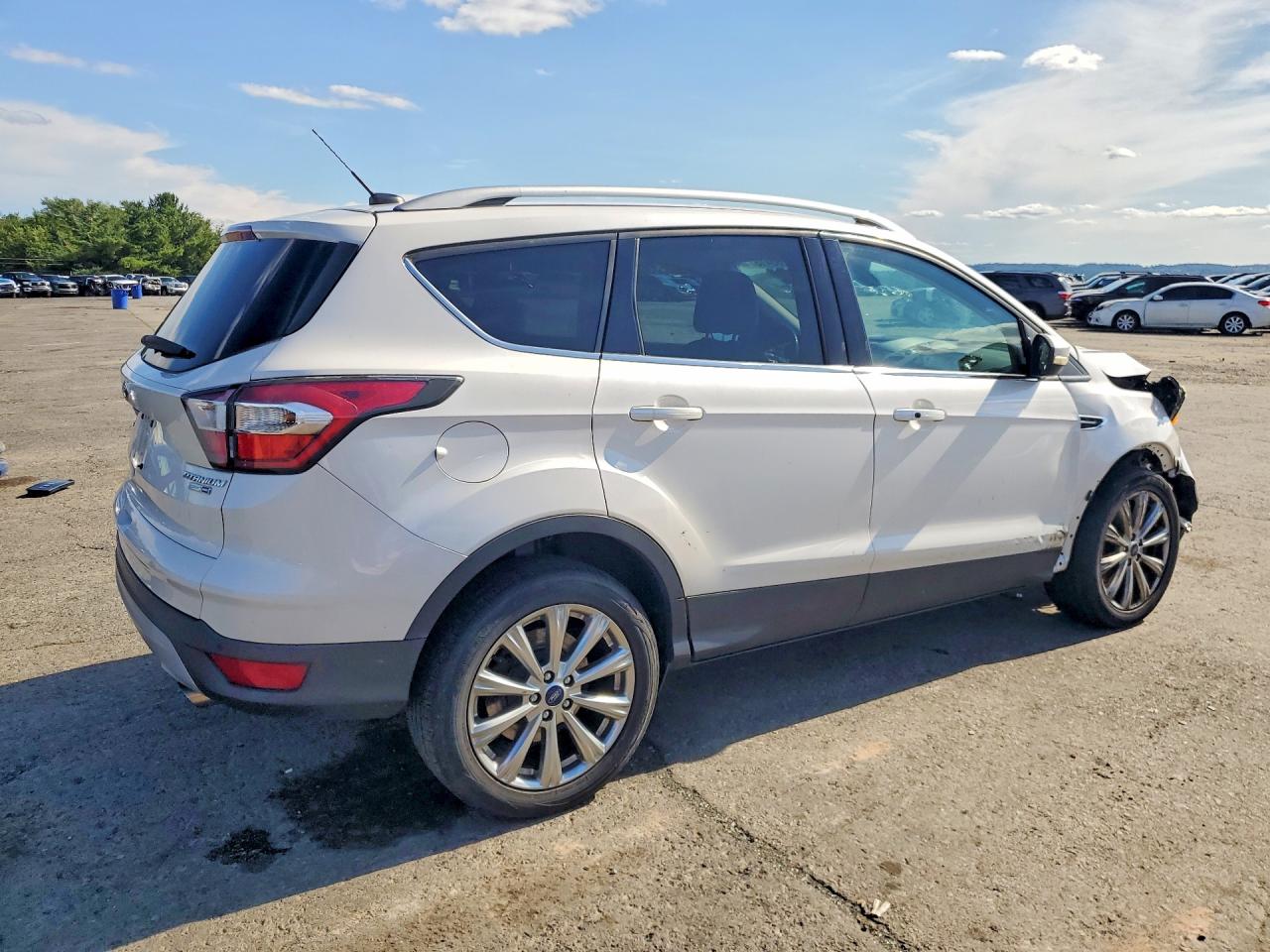 2017 FORD ESCAPE TITANIUM — снимка 3