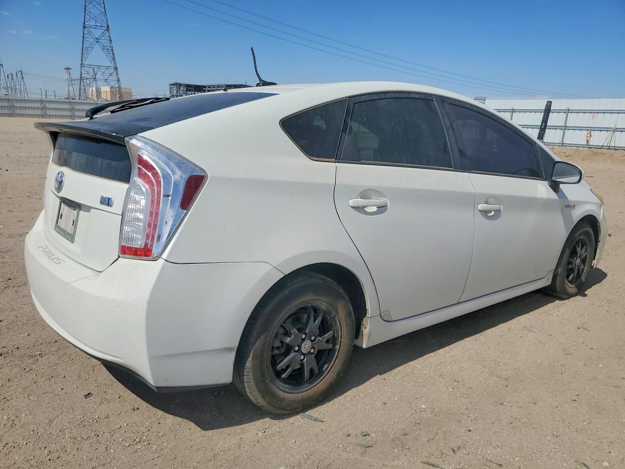 2015 TOYOTA PRIUS FOUR — снимка 3