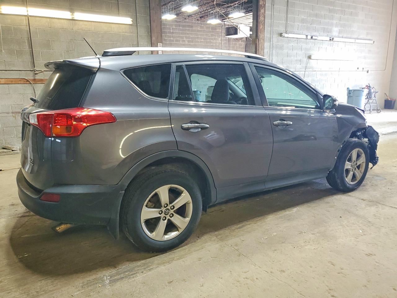2015 TOYOTA RAV4 XLE — снимка 3