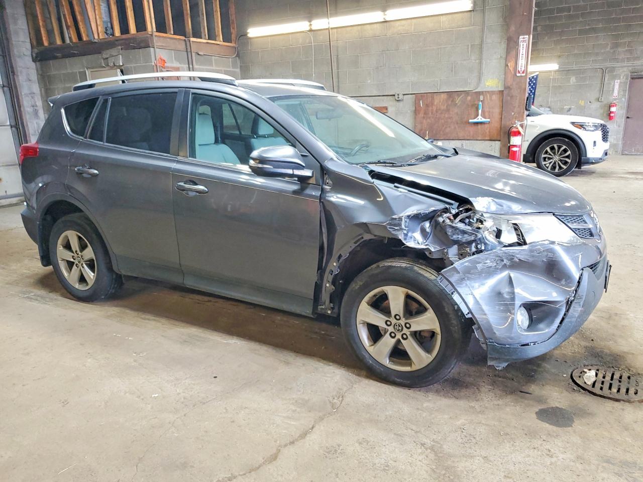 2015 TOYOTA RAV4 XLE — снимка 4