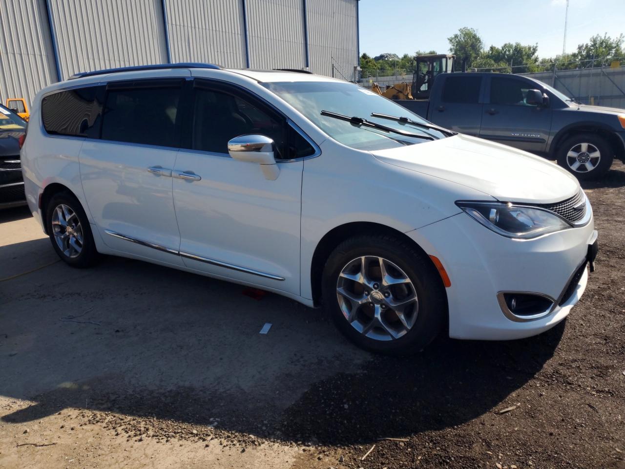 2018 CHRYSLER PACIFICA LIMITED — снимка 4
