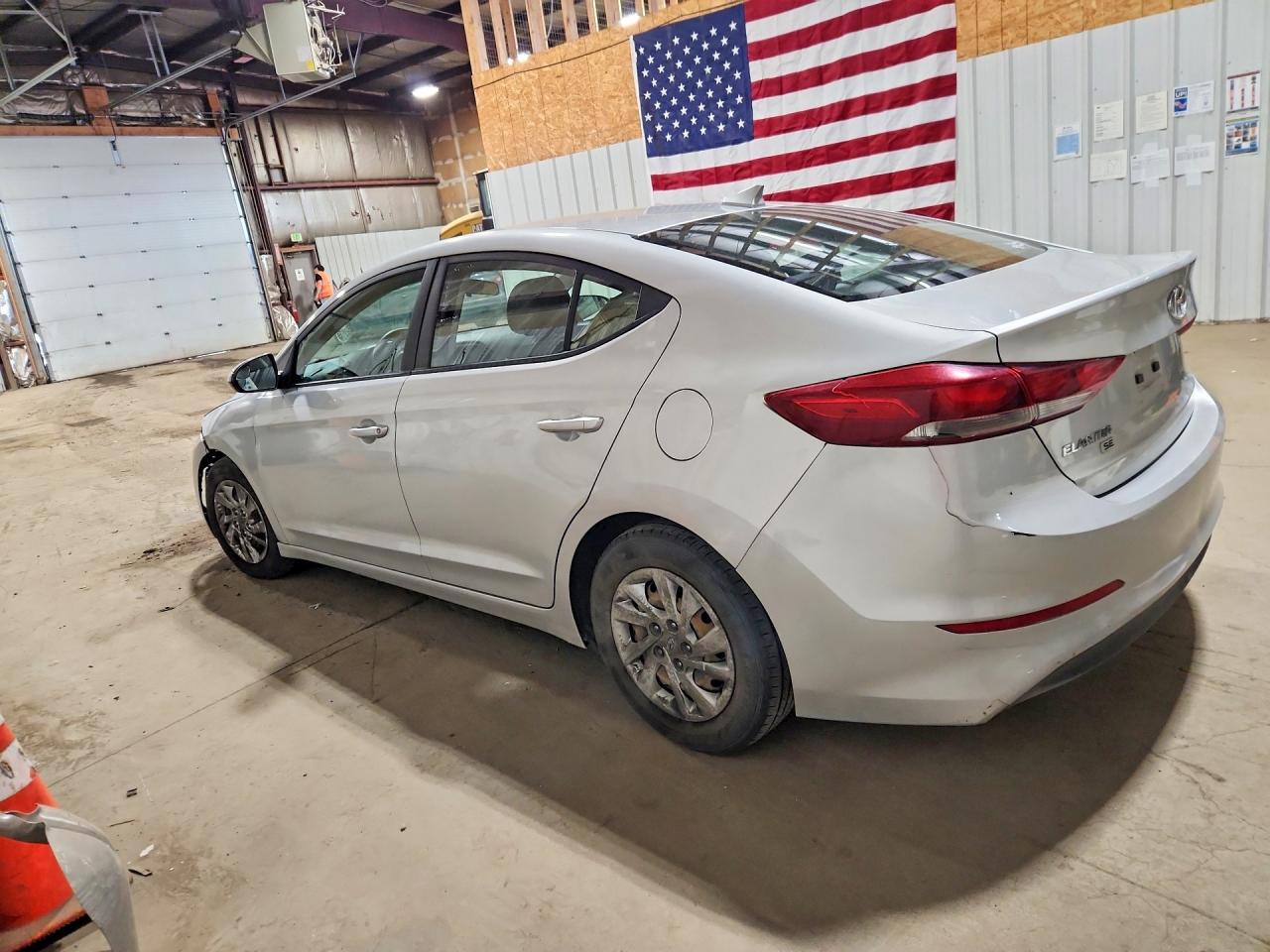 2017 HYUNDAI ELANTRA SE — снимка 2