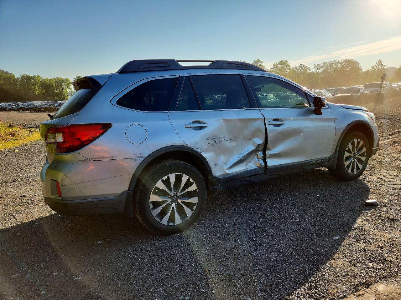 2015 SUBARU OUTBACK 2.5I LIMITED — снимка 3