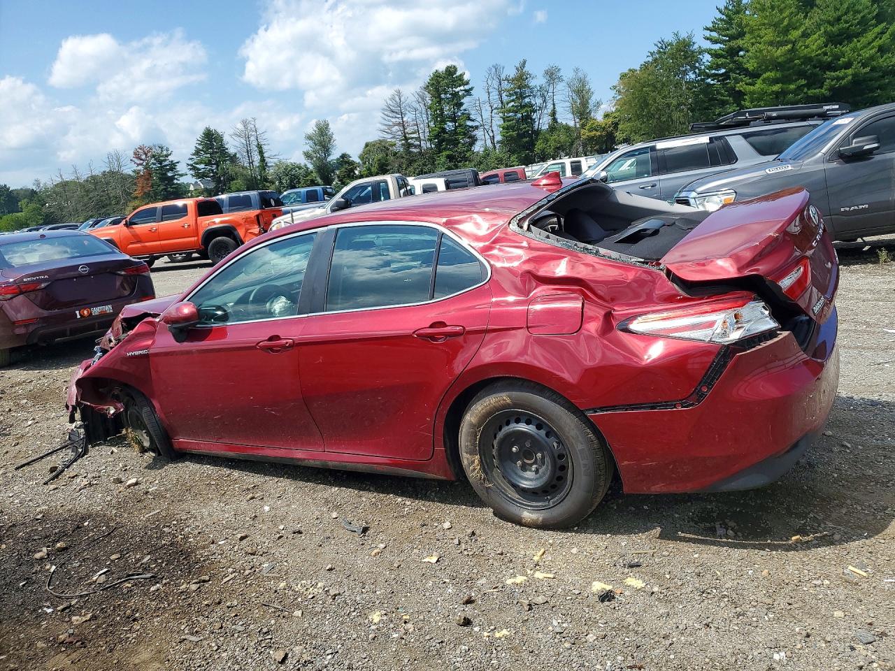 2020 TOYOTA CAMRY LE — снимка 2