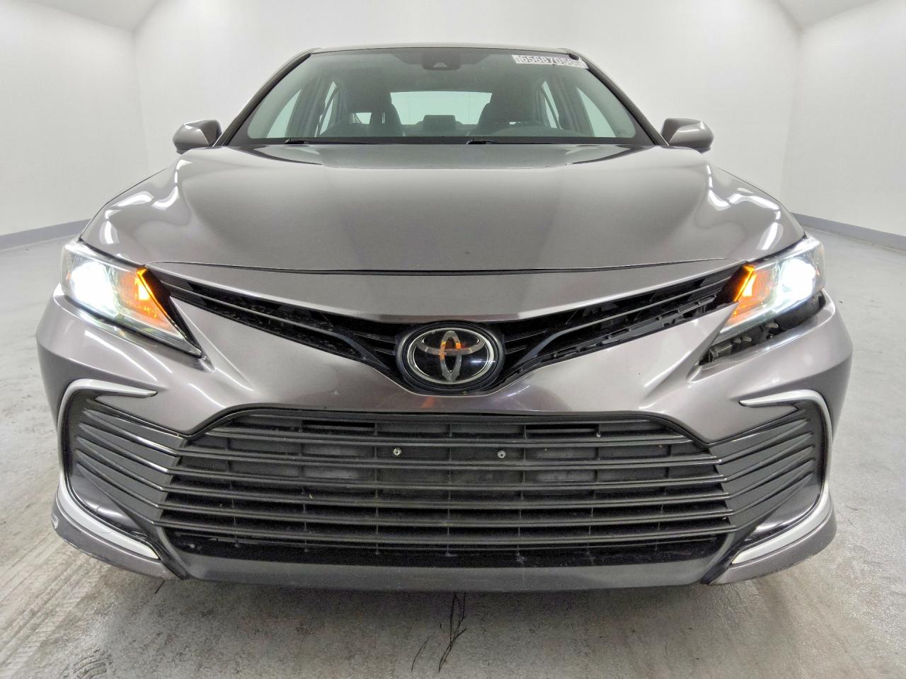 2022 TOYOTA CAMRY LE — снимка 5