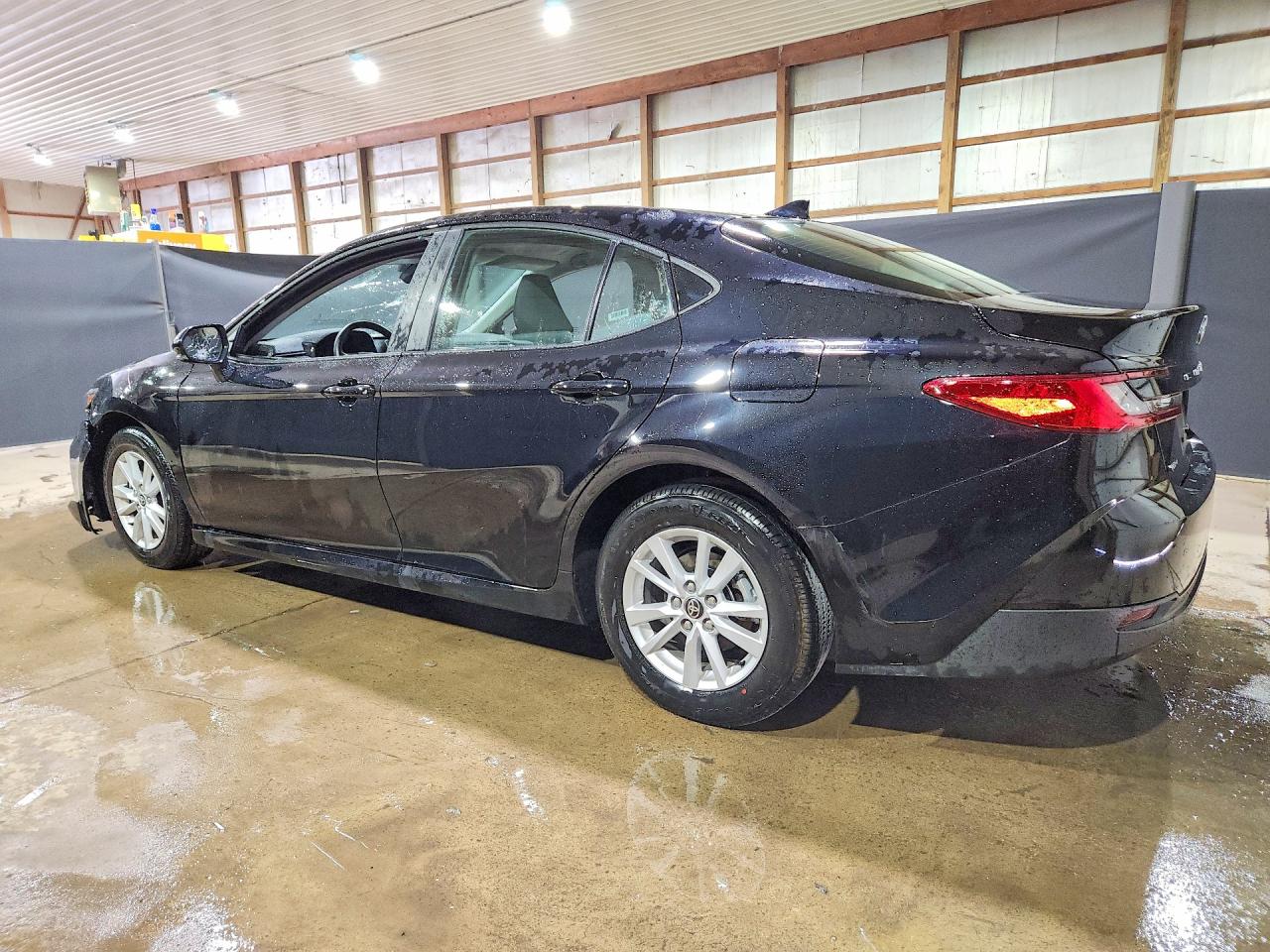 2026 TOYOTA CAMRY LE — снимка 2