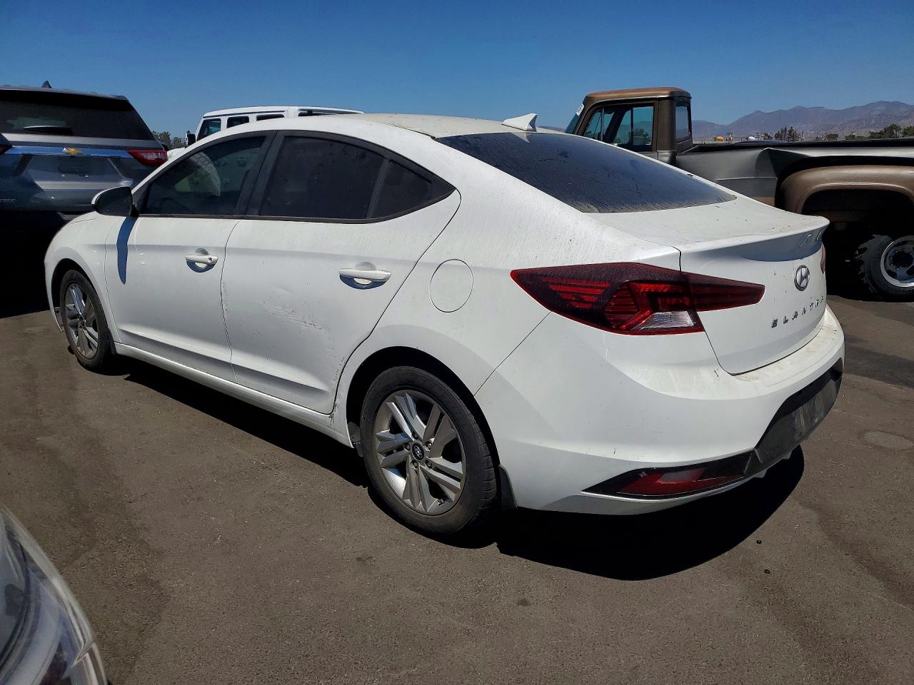 2020 HYUNDAI ELANTRA SEL — снимка 2