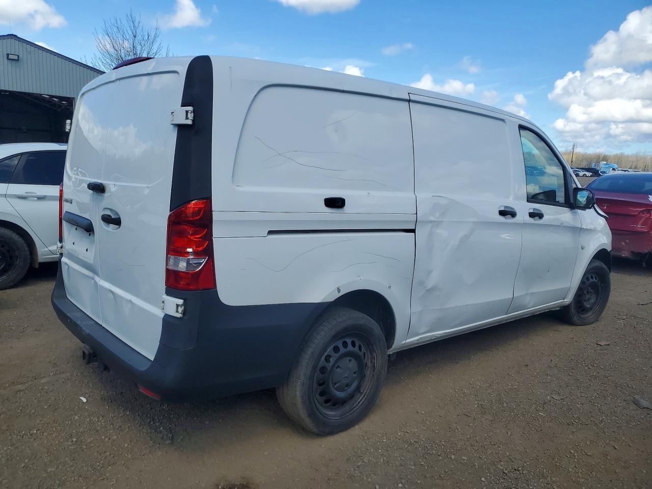 2017 MERCEDES-BENZ METRIS — снимка 3