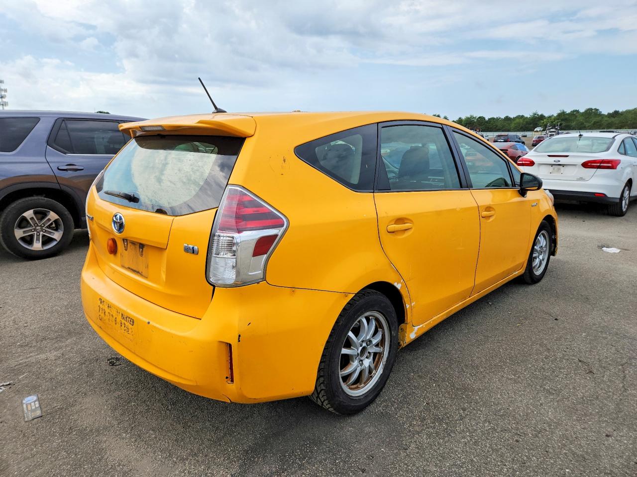 2016 TOYOTA PRIUS V TWO — снимка 3