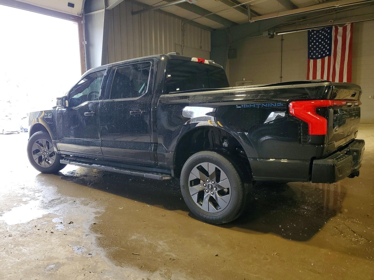 2023 FORD F150 LIGHTNING PRO — снимка 2