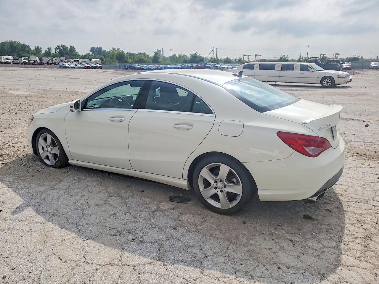 2016 MERCEDES-BENZ CLA 250 4MATIC — снимка 2