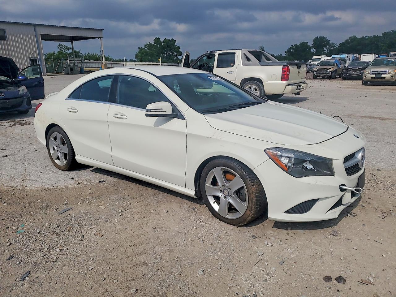 2016 MERCEDES-BENZ CLA 250 4MATIC — снимка 4