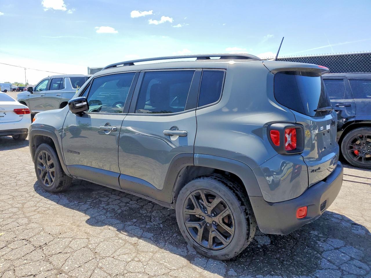 2022 JEEP RENEGADE ALTITUDE — снимка 2