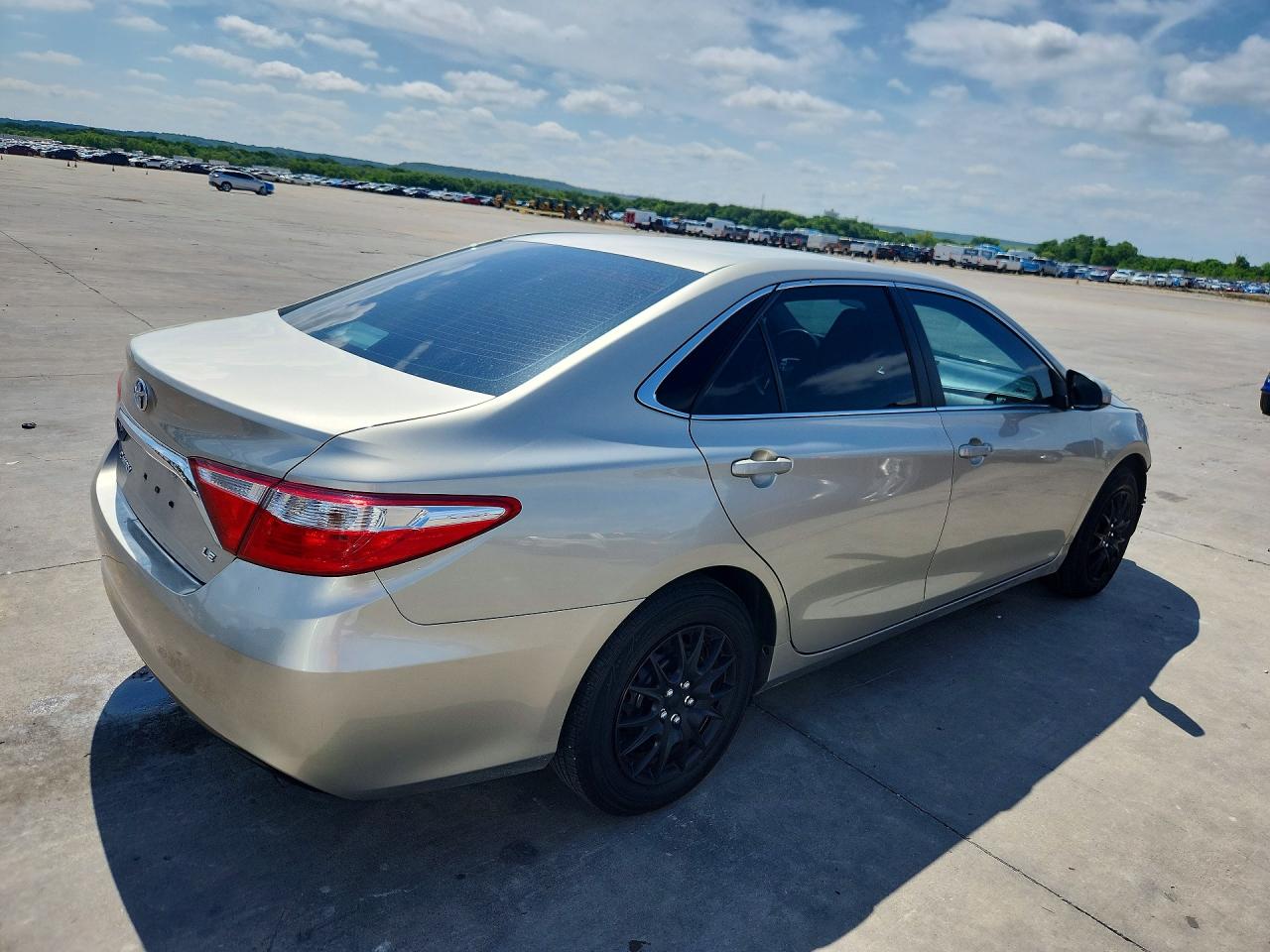 2017 TOYOTA CAMRY LE — снимка 3