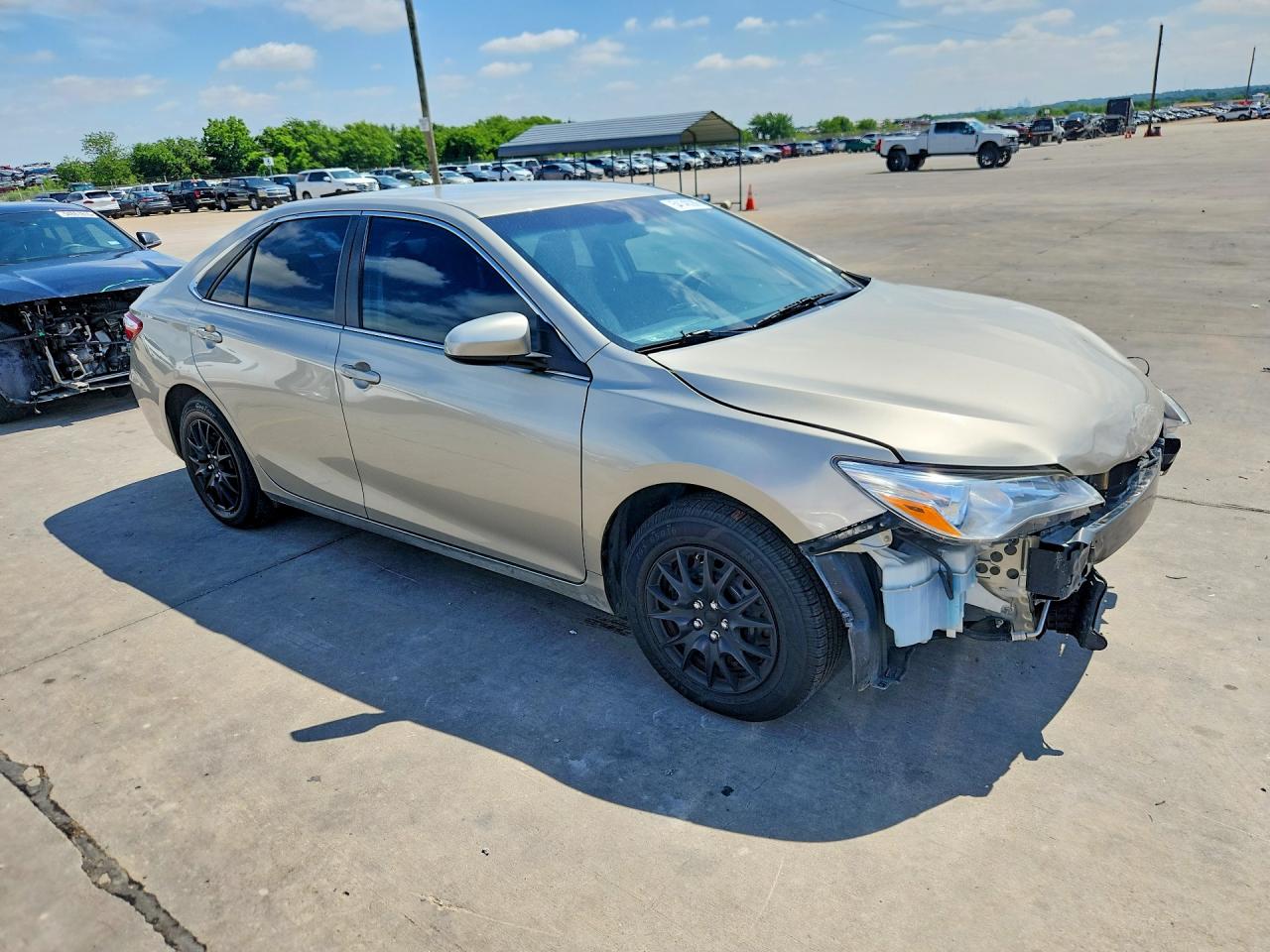 2017 TOYOTA CAMRY LE — снимка 4