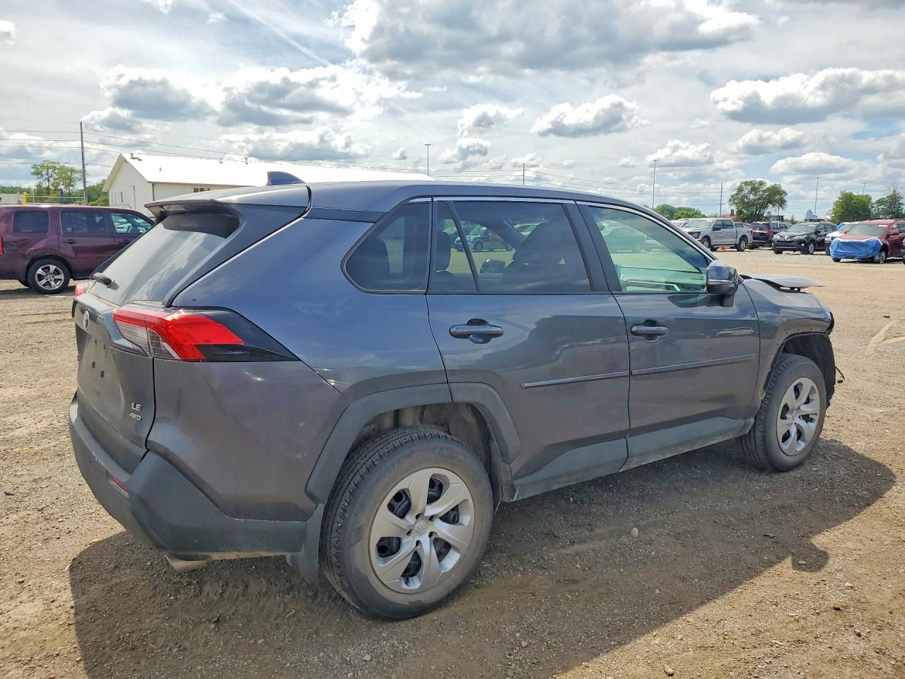 2025 TOYOTA RAV4 LE — снимка 3