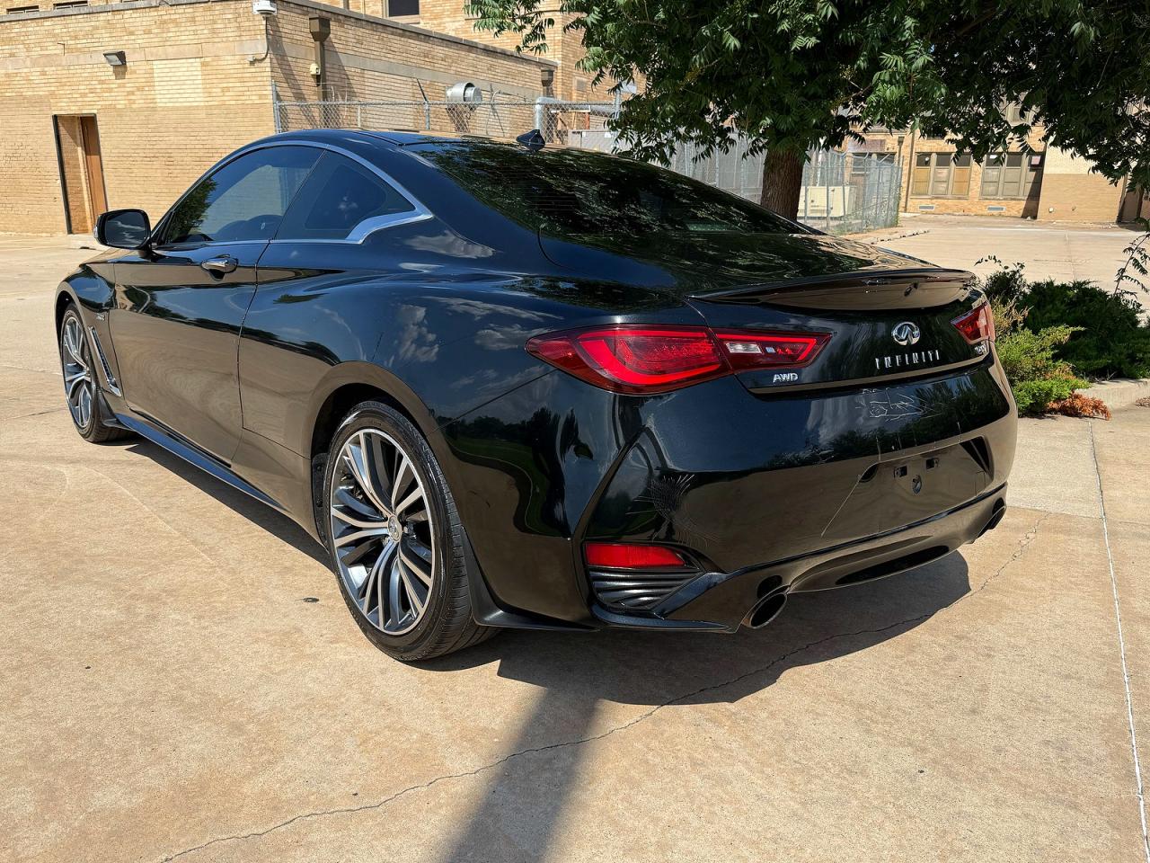 2018 INFINITI Q60 3.0T LUXE — снимка 3