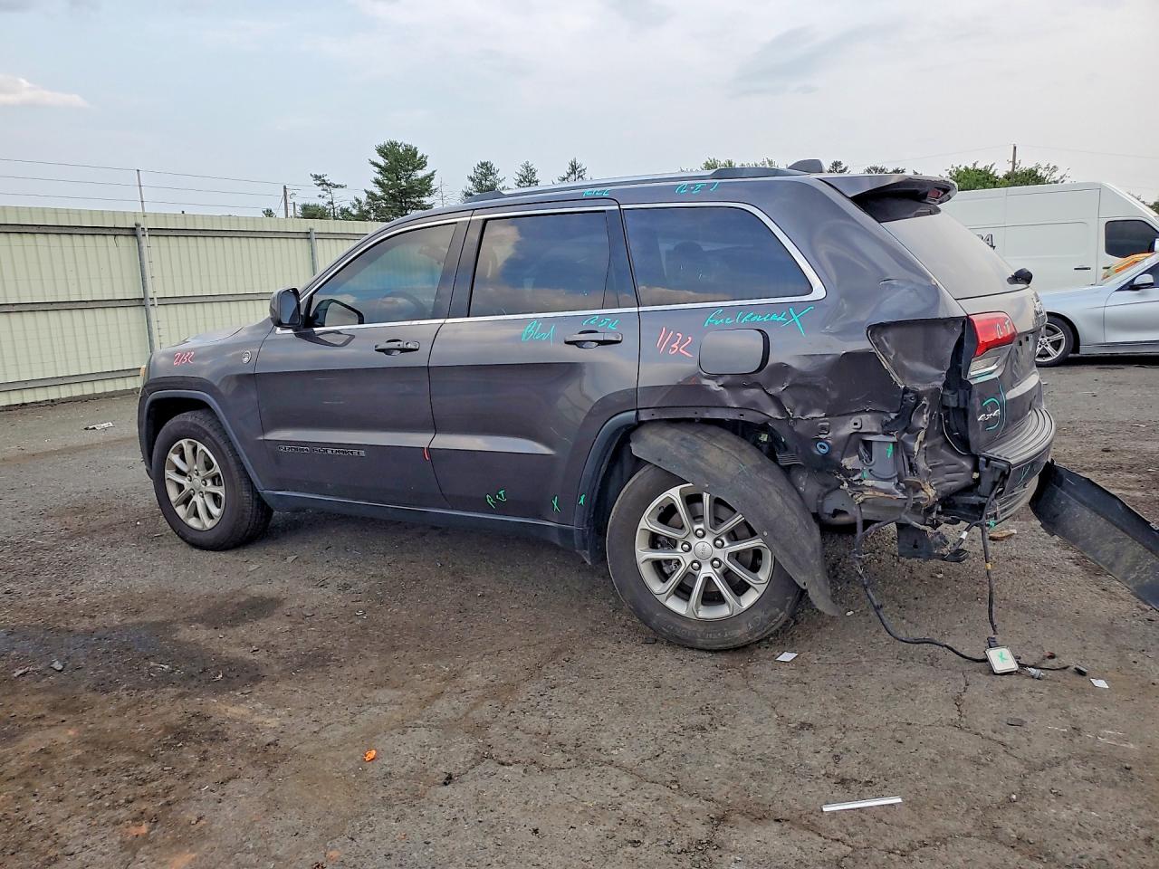 2021 JEEP GRAND CHEROKEE LAREDO — снимка 2