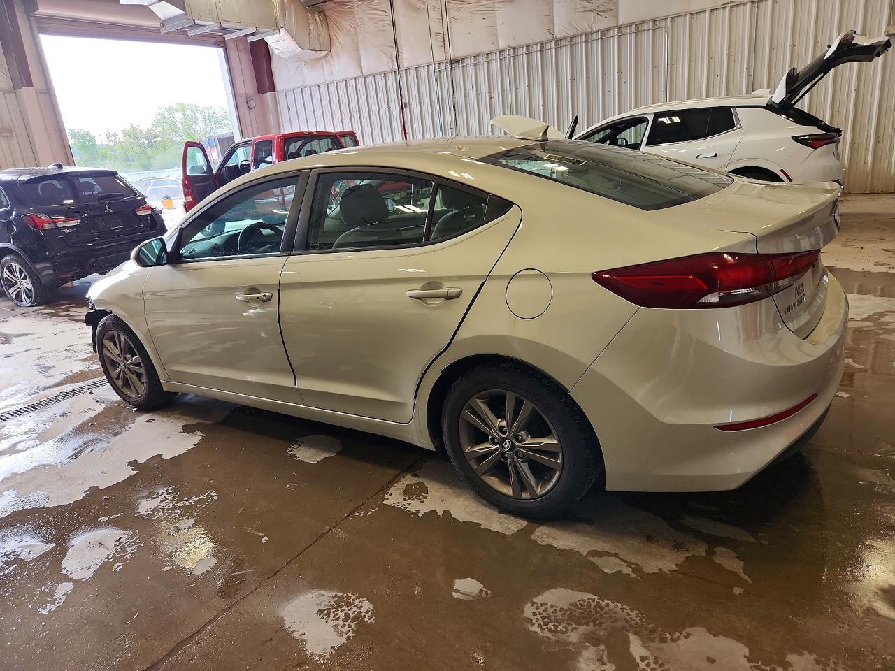 2017 HYUNDAI ELANTRA SE — снимка 2