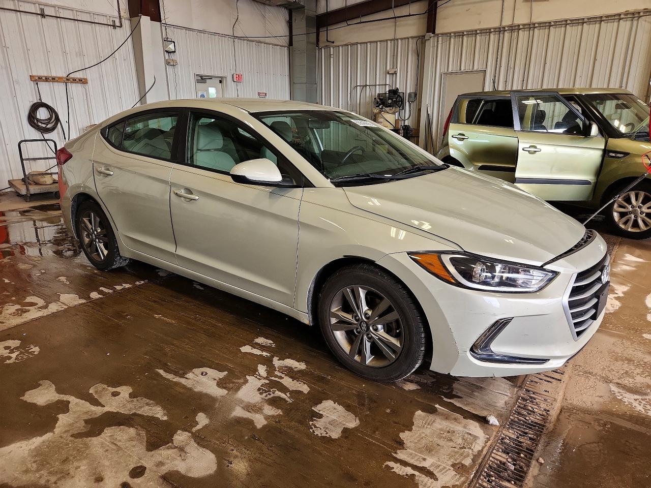 2017 HYUNDAI ELANTRA SE — снимка 4