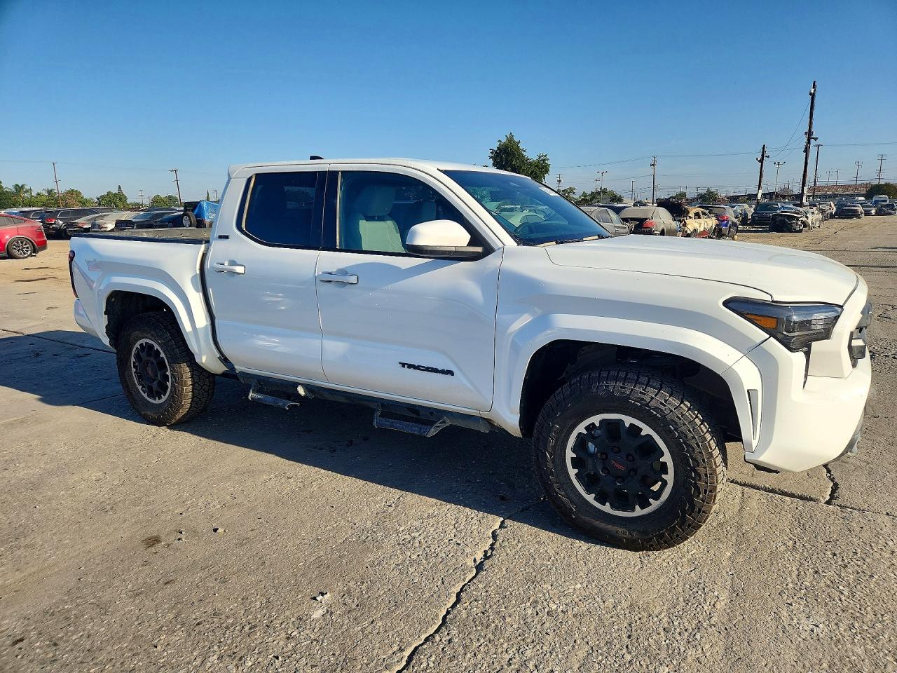2025 TOYOTA TACOMA SR5 — снимка 4