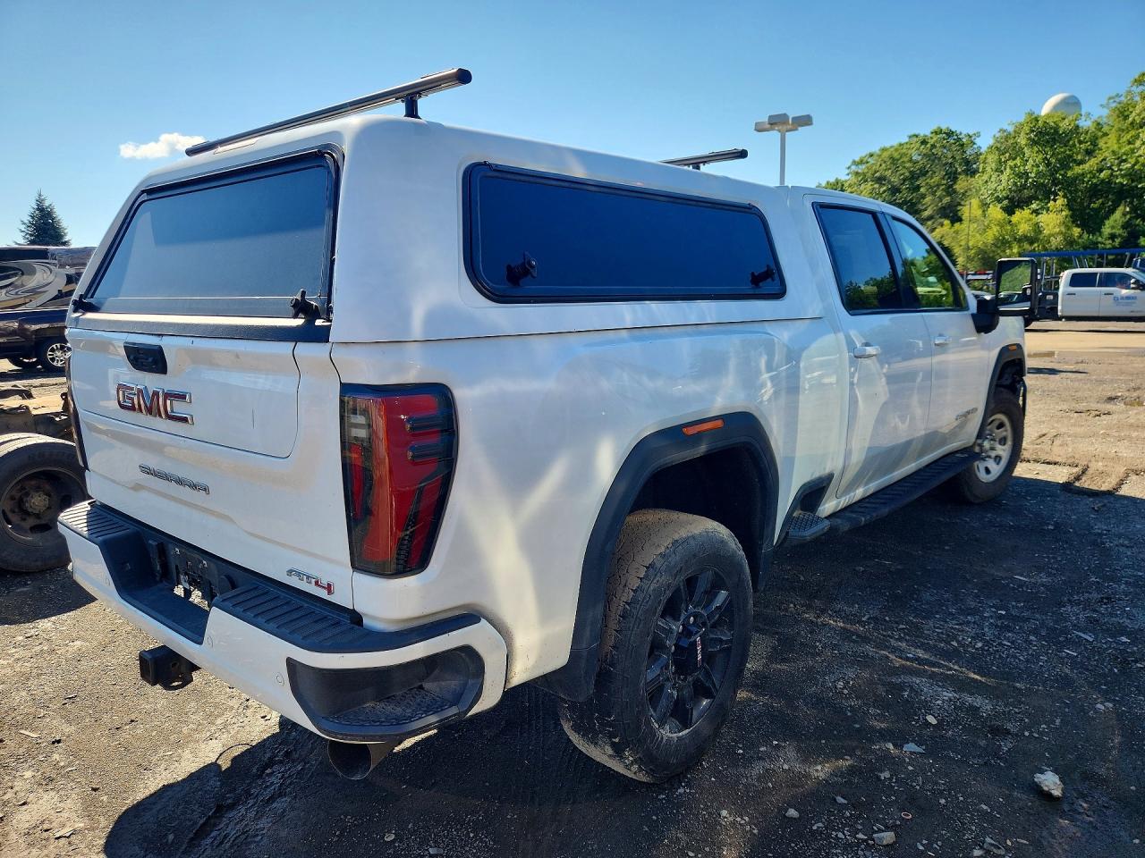 2024 GMC SIERRA K2500 AT4 — снимка 3