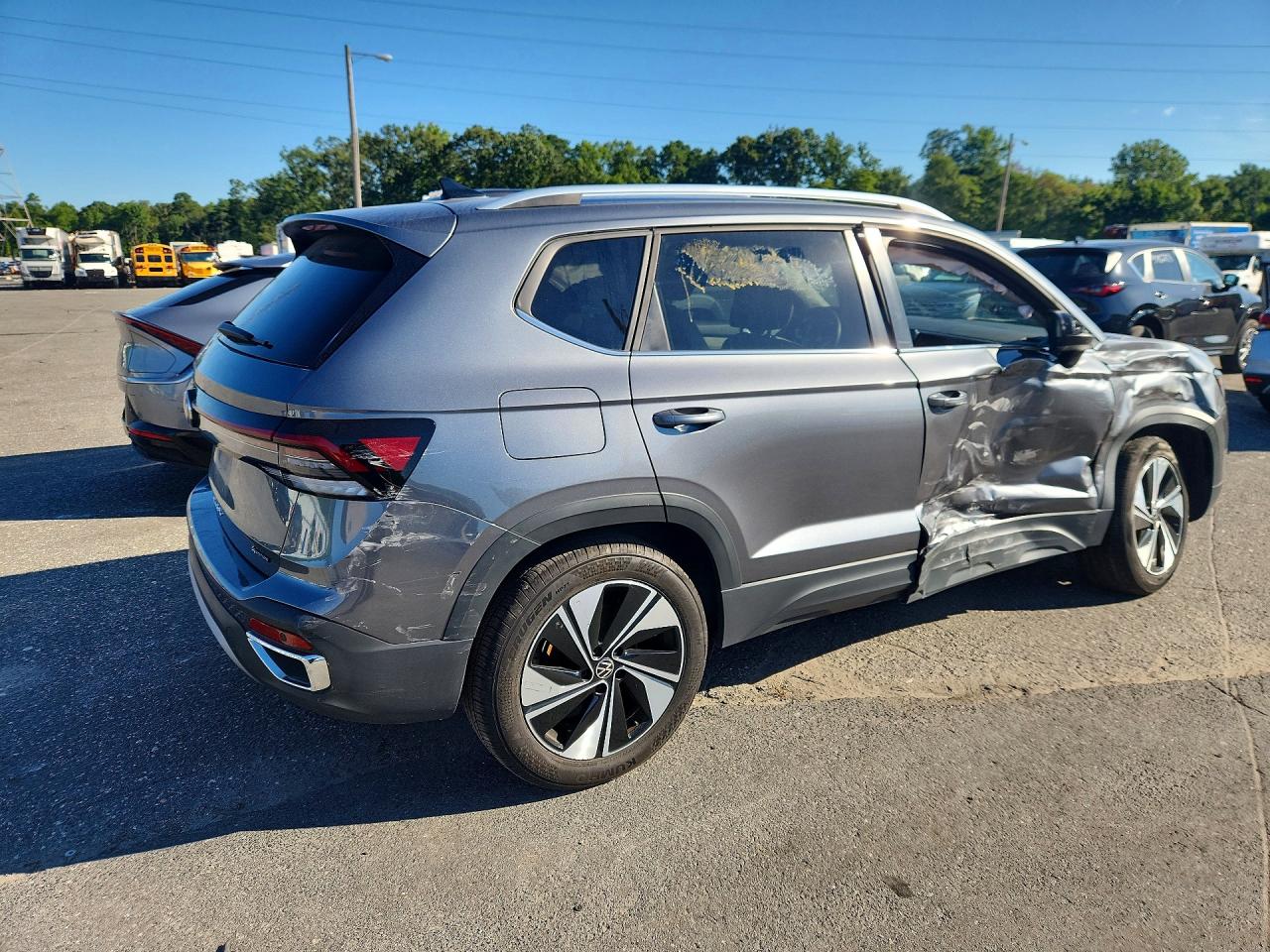 2025 VOLKSWAGEN TAOS SE — снимка 3