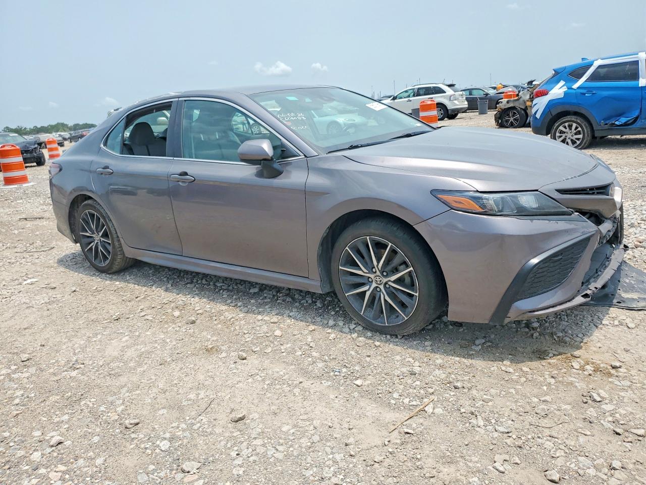 2021 TOYOTA CAMRY SE — снимка 4