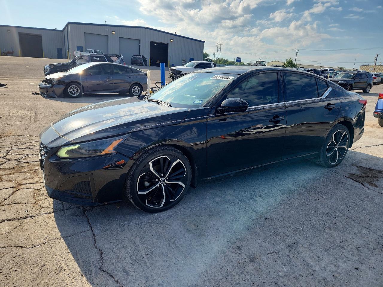 2024 NISSAN ALTIMA SR