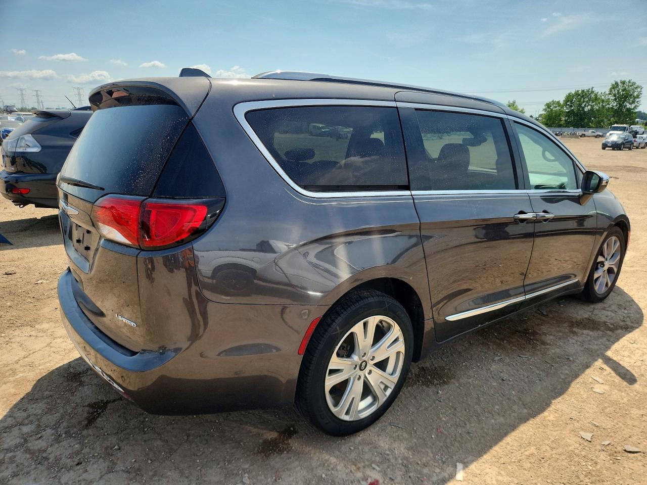2018 CHRYSLER PACIFICA LIMITED — снимка 3