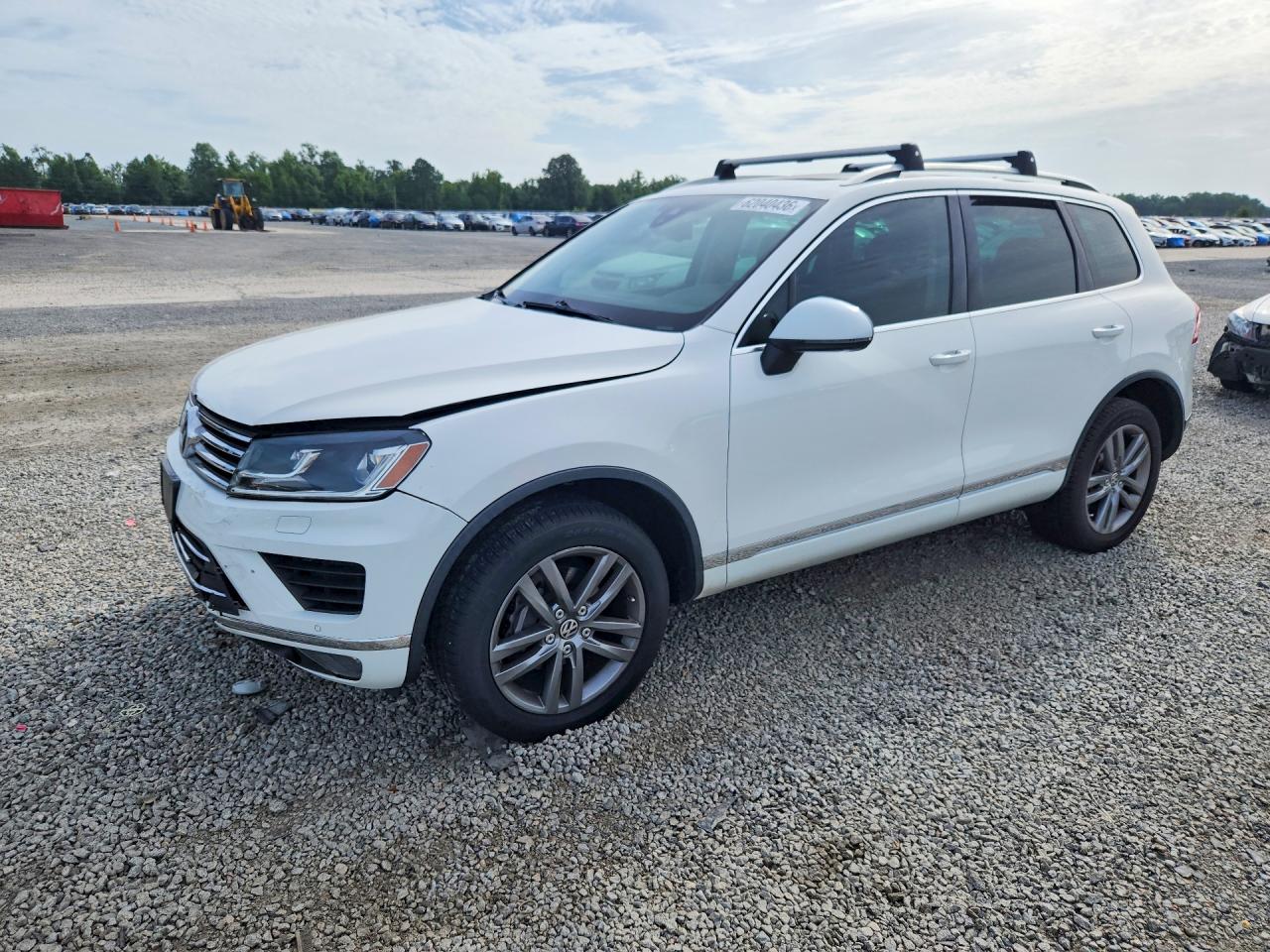 2016 VOLKSWAGEN TOUAREG SPORT