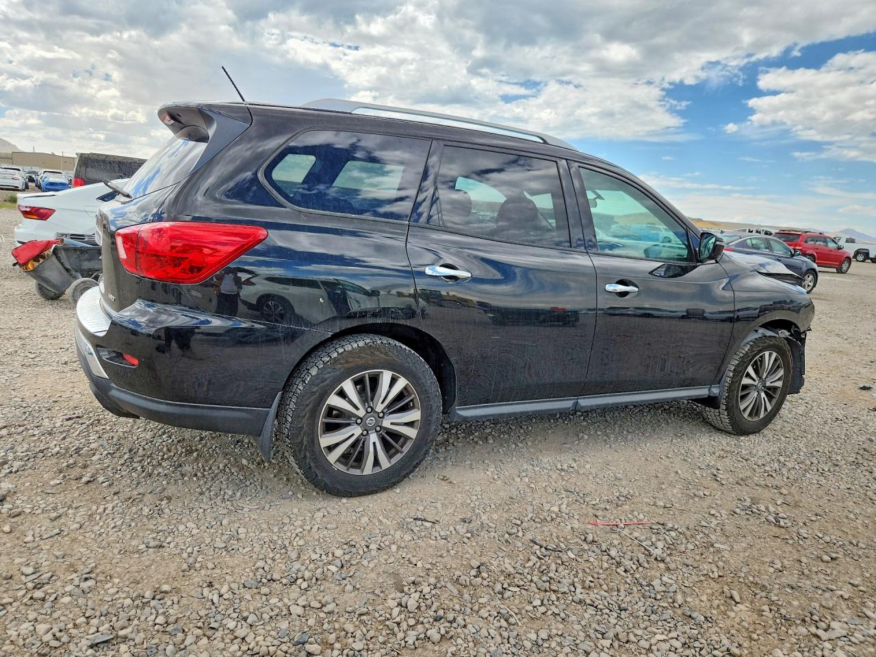 2017 NISSAN PATHFINDER S — снимка 3